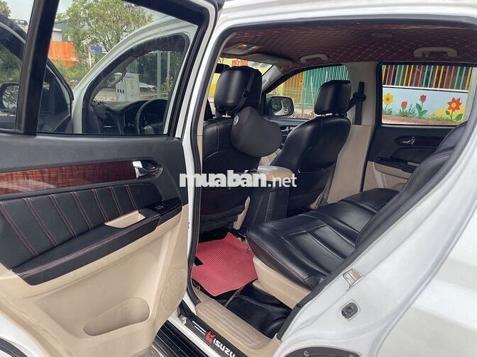 Isuzu MU-X 2018 Trắng