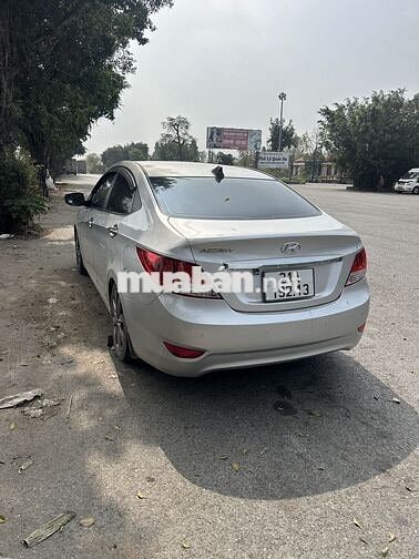 Hyundai Accent 2013 Số sàn Bạc