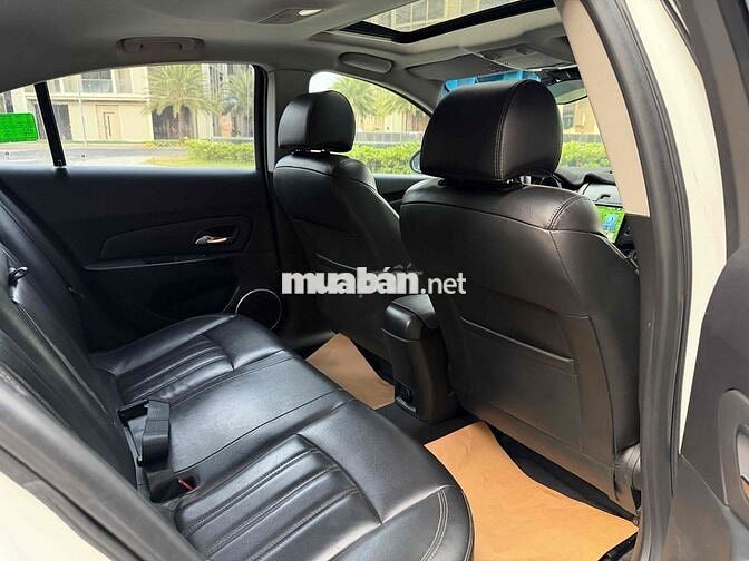 Chevrolet Cruze 1.8LTZ 2017 full đồ chơi xe 1 chủ