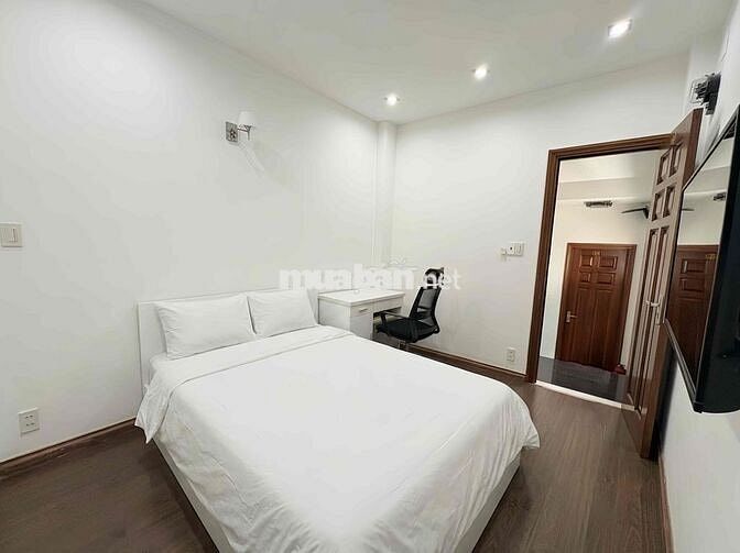 Phòng tiện nghi có bồn tắm ở quận 1