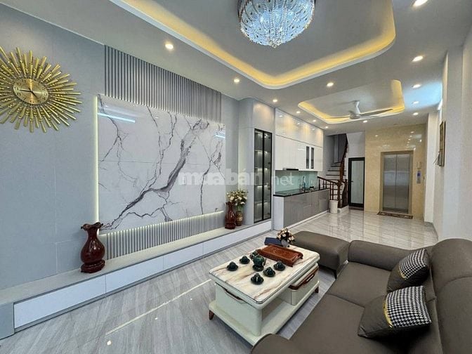 Bán Nhà Thang Máy Giáp Nhị, Hoàng Mai 44m, 6 tầng, mt 3.7m, 12.6 tỷ