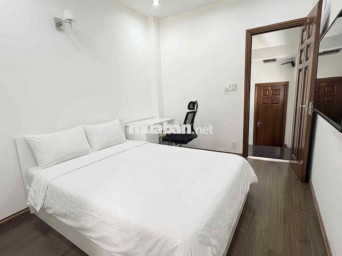 Phòng tiện nghi có bồn tắm ở quận 1
