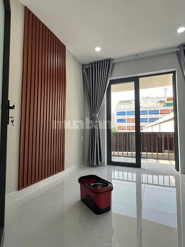 Bán nhà nhỏ Bùi Văn Ba sổ hồng riêng, giá 2,5 tỷ. 
