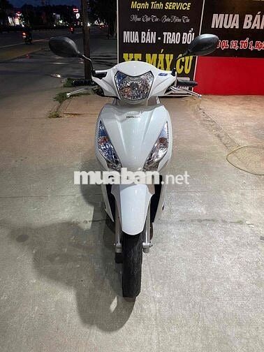 Honda Vision màu Trắng