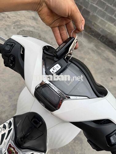 Honda SH 125i CBS 2022 Trắng