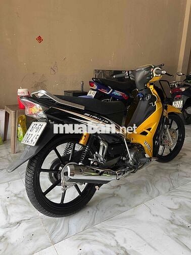 Yamaha Sirius Vàng đen