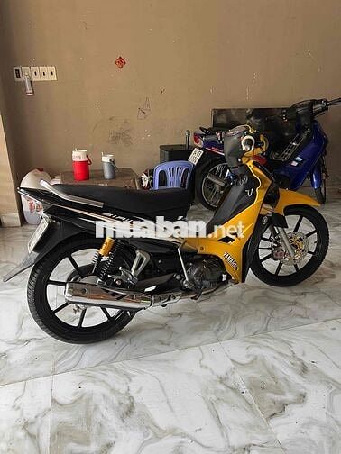 Yamaha Sirius Vàng đen