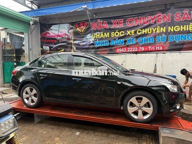 Chevrolet CDX tự động cửa nóc