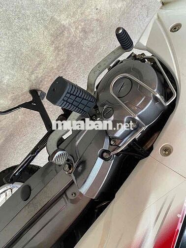 Yamaha Sirius Trắng Zin êm