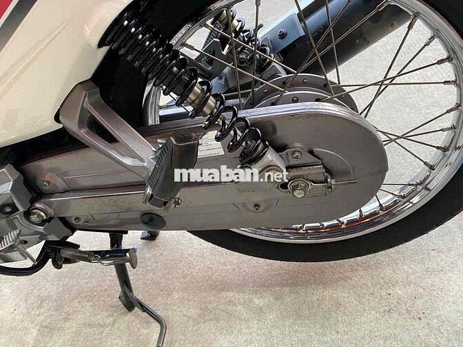 Yamaha Sirius Trắng Zin êm