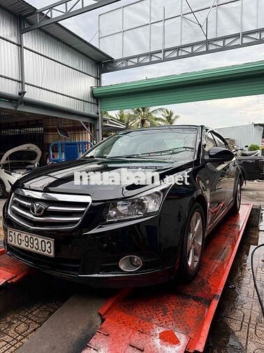 Chevrolet CDX tự động cửa nóc