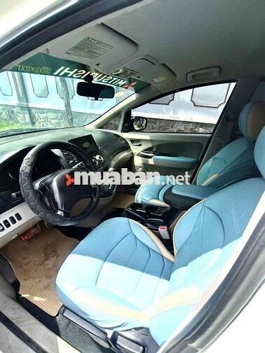 Mitsubishi Grandis 7 chỗ Trắng