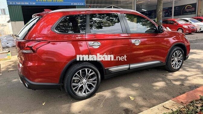 Mitsubishi Outlander AT 2018 Đỏ