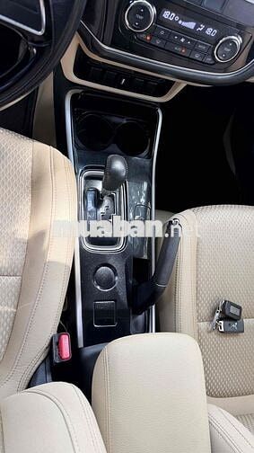 Mitsubishi Outlander AT 2018 Đỏ