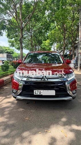 Mitsubishi Outlander AT 2018 Đỏ