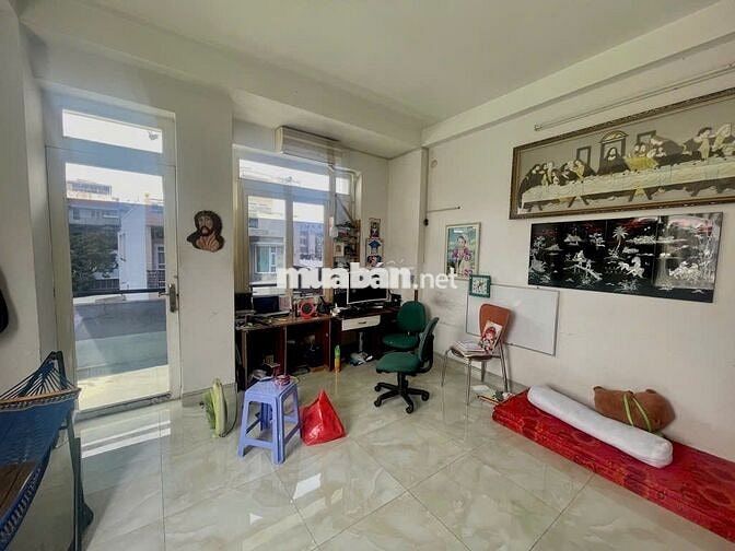 CHDV GÒ GẤP GIÁP BÌNH THẠNH - HẺM XE TẢI TRÁNH - 120M² - 11 PHÒNG