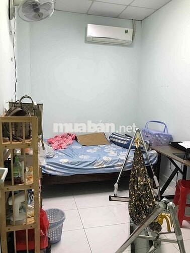 Nhà nguyên căn 4 phòng lớn rộng khu trung tâm TpHCM