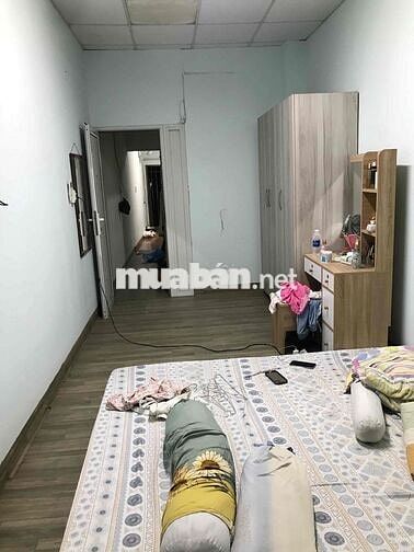 Nhà nguyên căn 4 phòng lớn rộng khu trung tâm TpHCM
