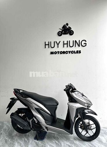 Honda Vario xám bạc