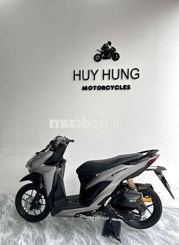 Honda Vario xám bạc