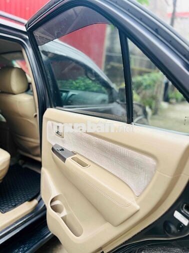 Toyota Fortuner 2010 Xám