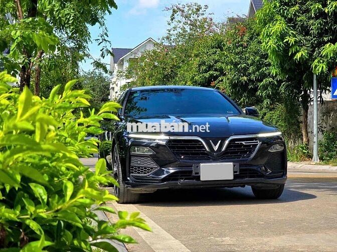 VinFast Lux A Base 2020 Đen 40000 km