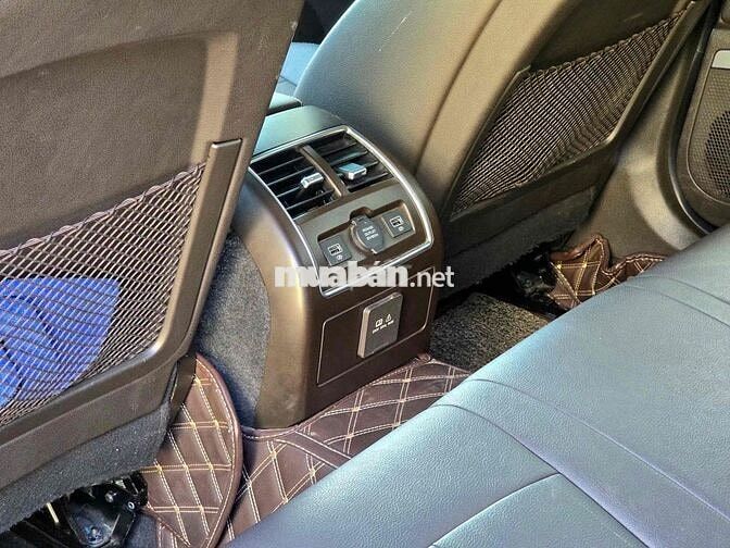 VinFast Lux A Base 2020 Đen 40000 km