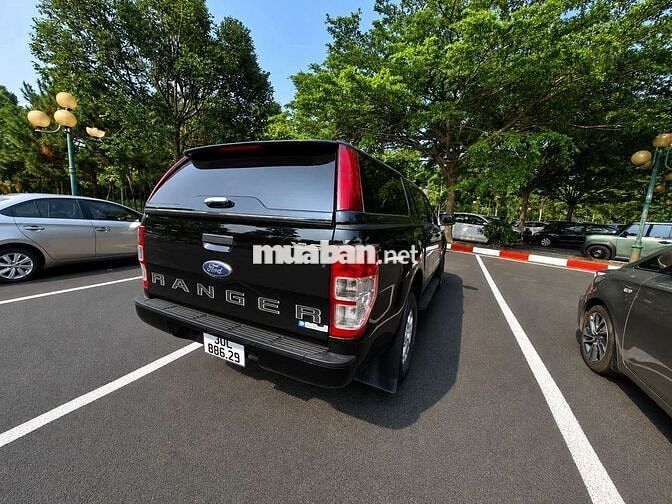 Ford Ranger XLS AT 2020 Xanh đậm