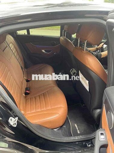 Mercedes-Benz GLC 300 4Matic Coupe Đen