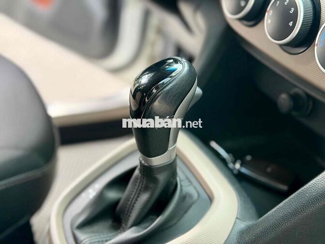 Hyundai Grand i10 2017 Grand 1.0 AT - 82000 km