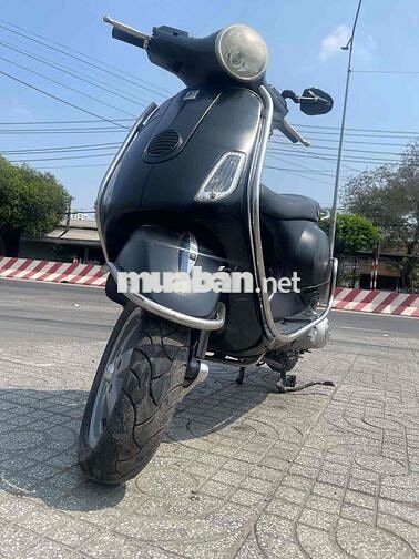 Piaggio Vespa LX 125 Đen