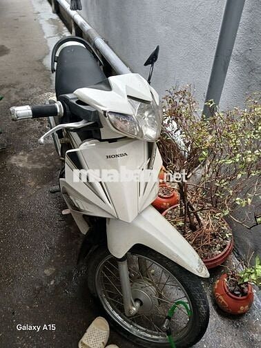 Honda Blade 2017 Trắng đen