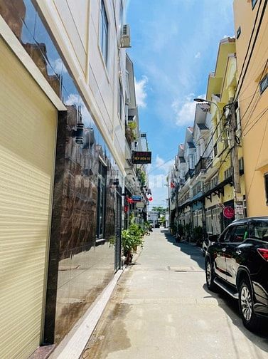 Cho thuê phòng mới xây sẵn máy lạnh tại đường Hoàng Hữu Nam Q.9