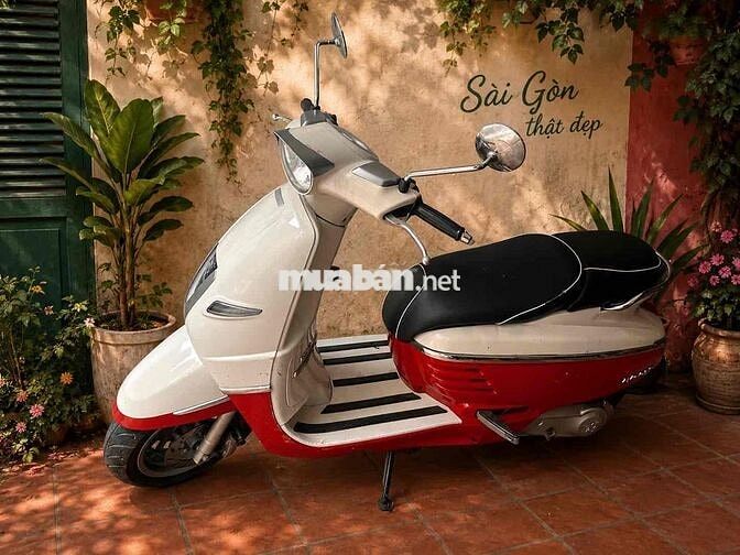 Bán xe máy PEUGOUT màu đỏ trắng