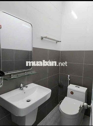 BÁN GẤP NHÀ PHƯỜNG LONG CHÂU LỘ NHỰA Ô TÔ