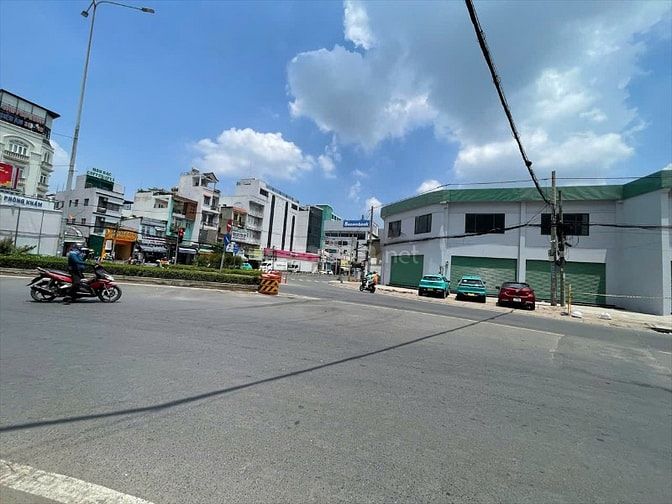 Cho thuê 3 căn nhà đường Hà Huy Giáp, Phường An Phú Đông , TpHCM 