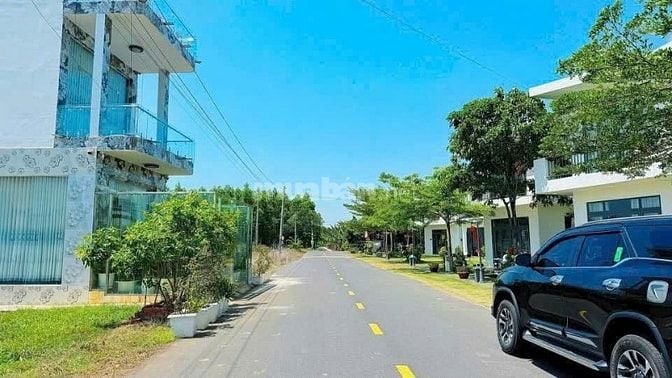 Bán gấp lô đất biệt thự vườn ngay chợ Phước Hải TP HCM, đã xây rào 