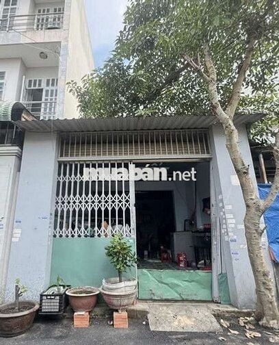  bán nhà đường thông xe tải giá rẻ 