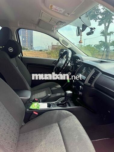 Ford Ranger XLS 2022 4x2 AT Trắng odo 39 vạn
