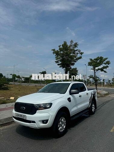 Ford Ranger XLS 2022 4x2 AT Trắng odo 39 vạn