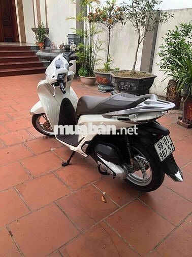 Honda SH 160 ABS Trắng 2023