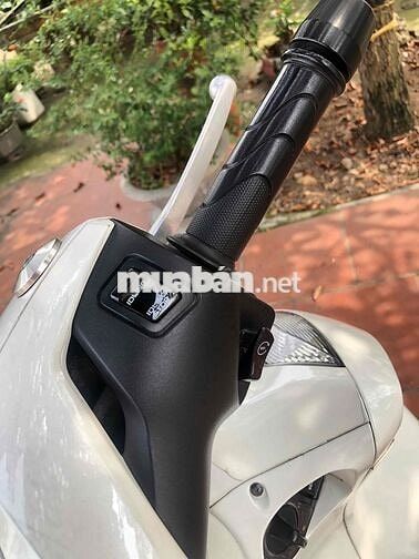 Honda SH 160 ABS Trắng 2023