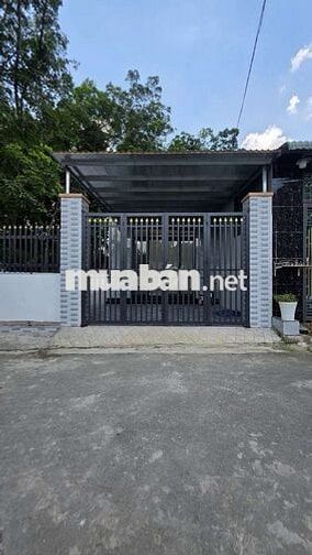 nhà cấp 4  ngang 11m gần KDL Đại Nam