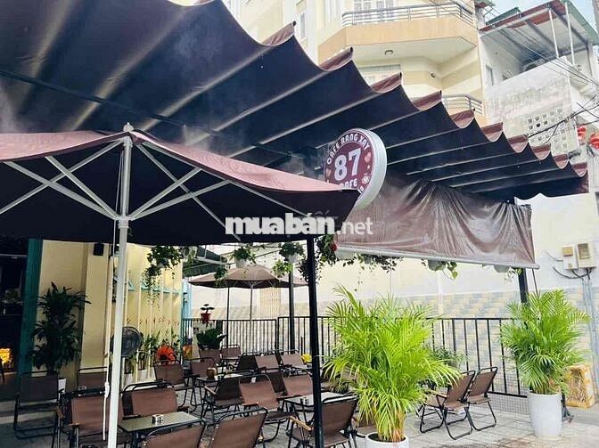 tuyển nhân viên nữ phục vụ
