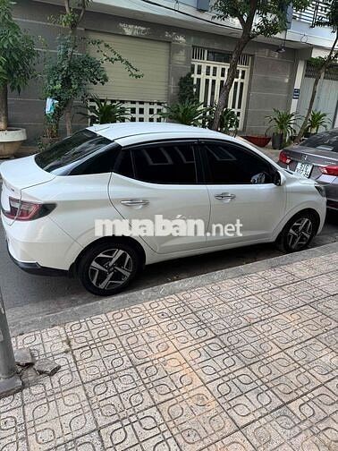 Hyundai Grand i10 fun xe ngay chu