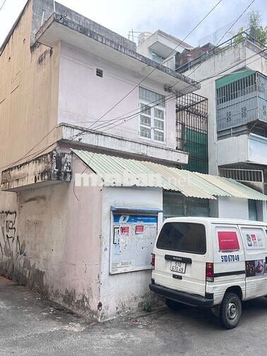 Bán nhà mặt tiền Trường Sa căn góc 3 mặt tiền