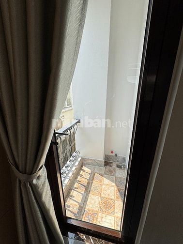 2 lầu, full n.thất, góc 2 mặt tiền, HẺM XE HƠI ĐỔ CỬA LÊ VĂN DUYỆT