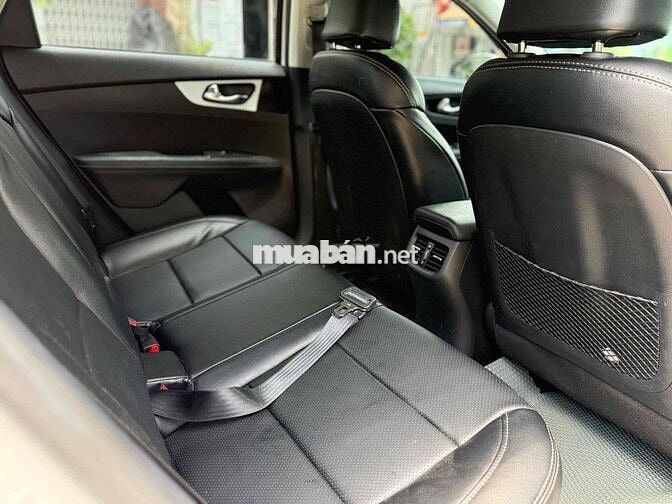 Kia Cerato MT 2021, không lỗi, dàn lốp theo xe