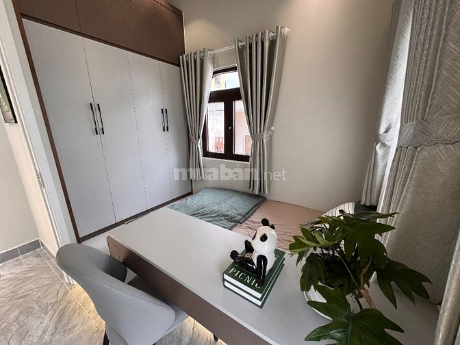 2 lầu, full n.thất, góc 2 mặt tiền, HẺM XE HƠI ĐỔ CỬA LÊ VĂN DUYỆT