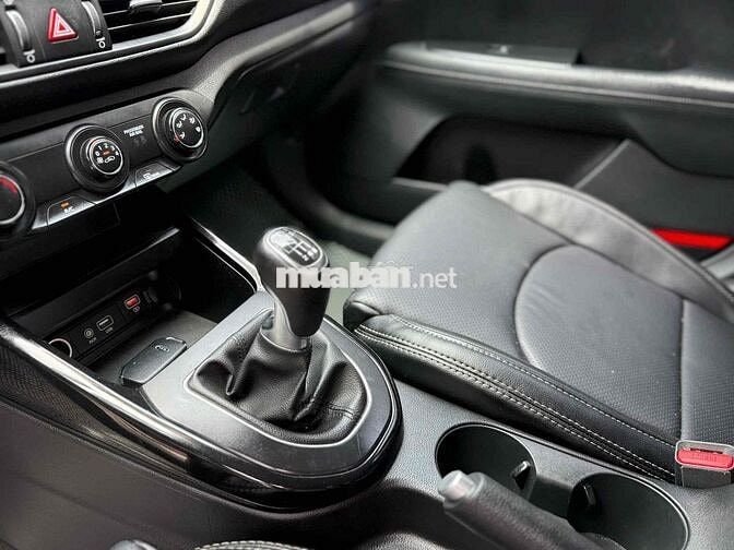 Kia Cerato MT 2021, không lỗi, dàn lốp theo xe